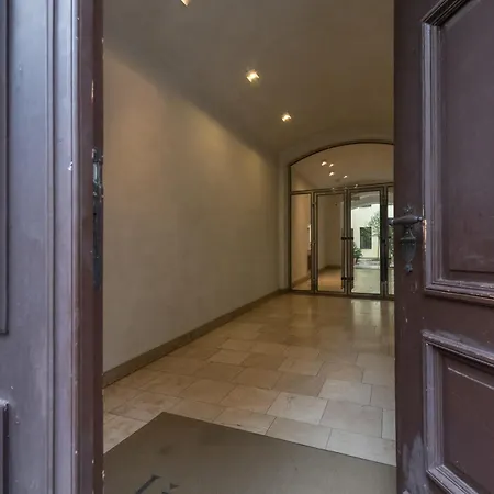Upscale Apartment In Prime Location Near All Sights Prague Exterior photo